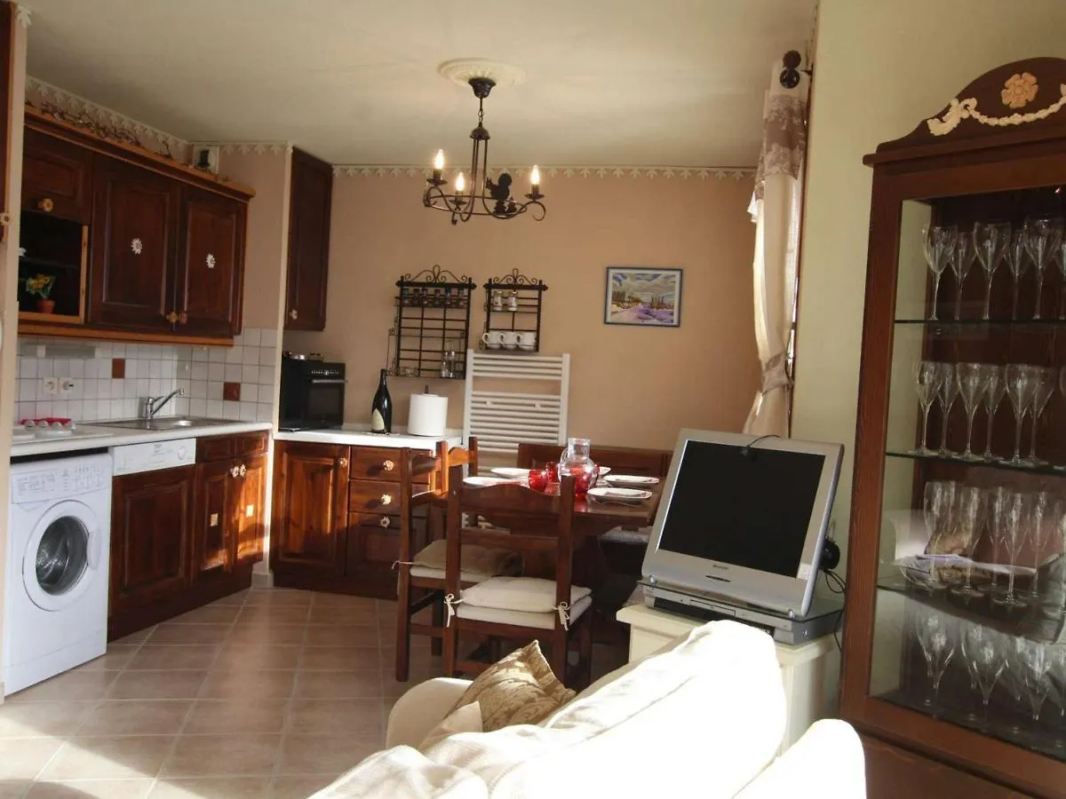 Apartment Appartement A Montgenevre, 5 Couchages, Balcon Sud, Parking, Animaux Admis, Proche Des Pistes - Fr-1-330D-121